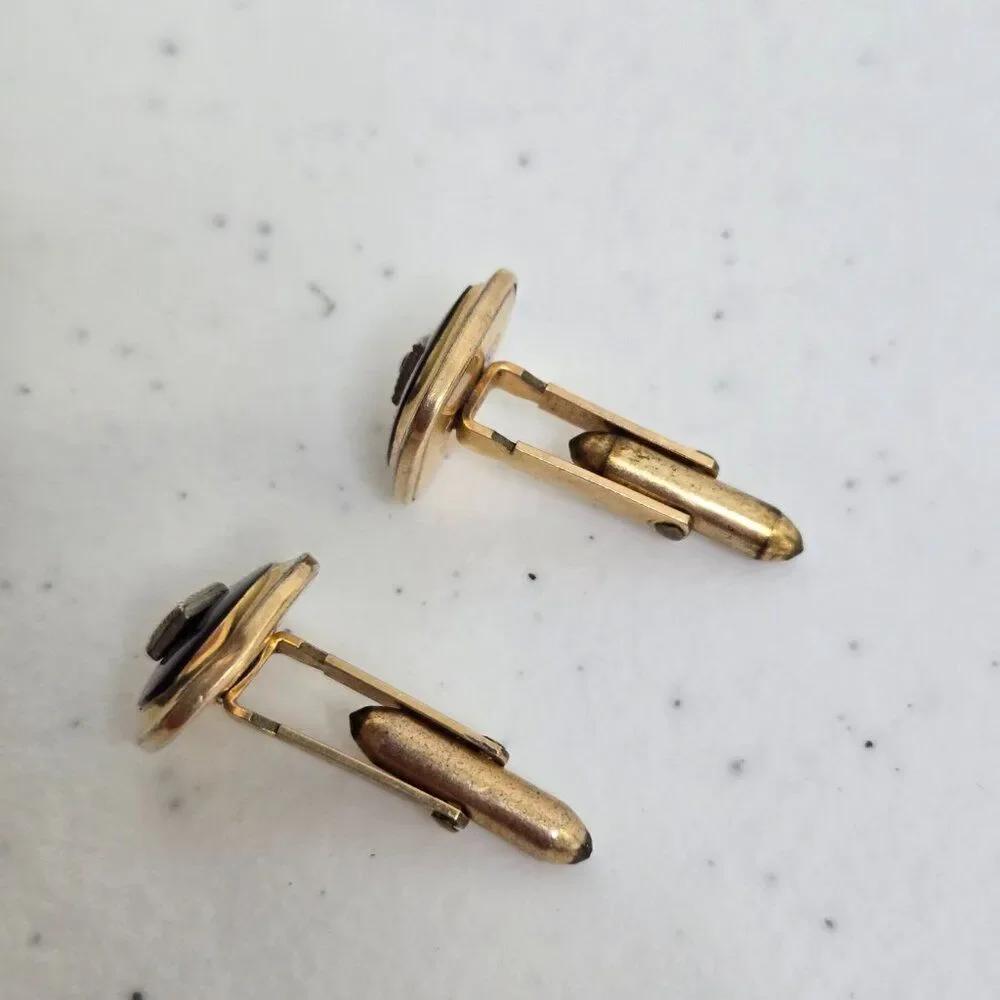 Correct Quality Cufflinks Red Rhinestone Gold Tone Vintage Square Geometric